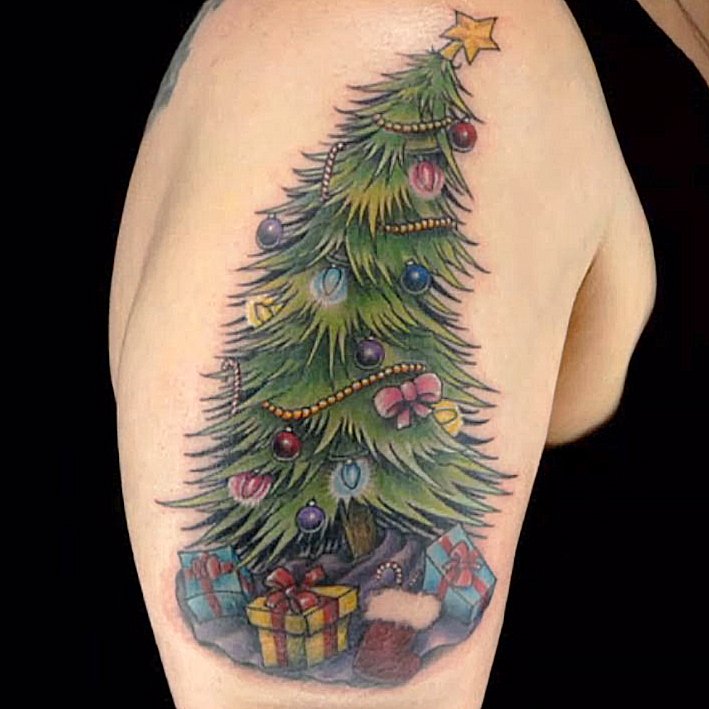 inkmaster's tweet photo. What are you hoping to find under your tree this year? #MerryInk #InkMaster https://t.co/mG8tZeiEME