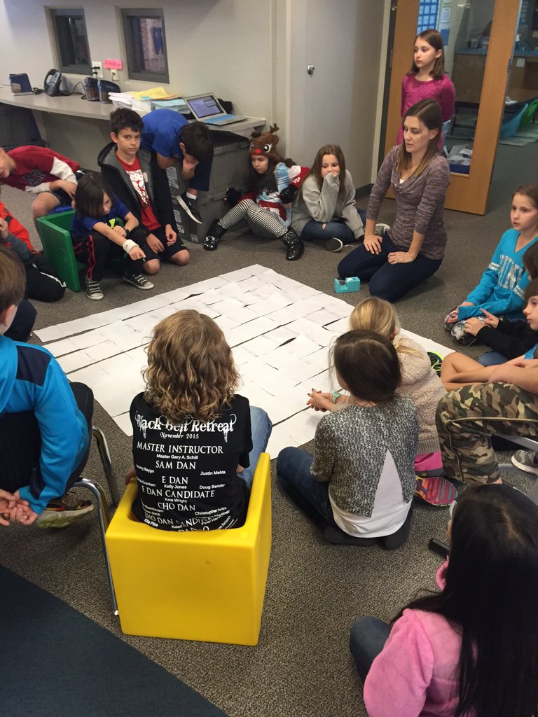 lambert_kellie's tweet photo. 4th graders in @eweltz class having a great disc. about place value & large #s! #reaganrays #lisdleads #lisdtw #slb1 https://t.co/GEGvwm9hJk