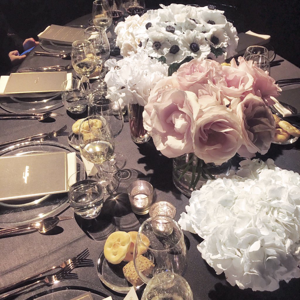 ElisaTaviti's tweet photo. Salvatore Ferragamo dinner in Florence 🌸 #salvatoreferragamo #lifeisaplay #signorina #misteriosa @Ferragamo https://t.co/BxQNSXDVgr