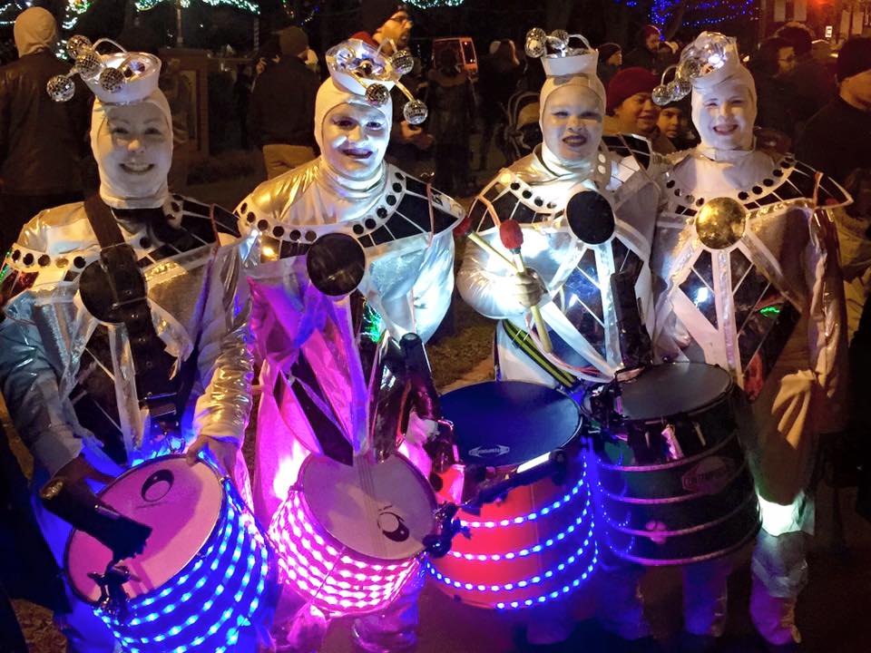 drumartz's tweet photo. #DrumArtz at the recent #Brampton Tree Lighting Ceremony. Photo courtesy of Danielle Kwan-Lafond (Thank you!) https://t.co/UgAiZRW8MN