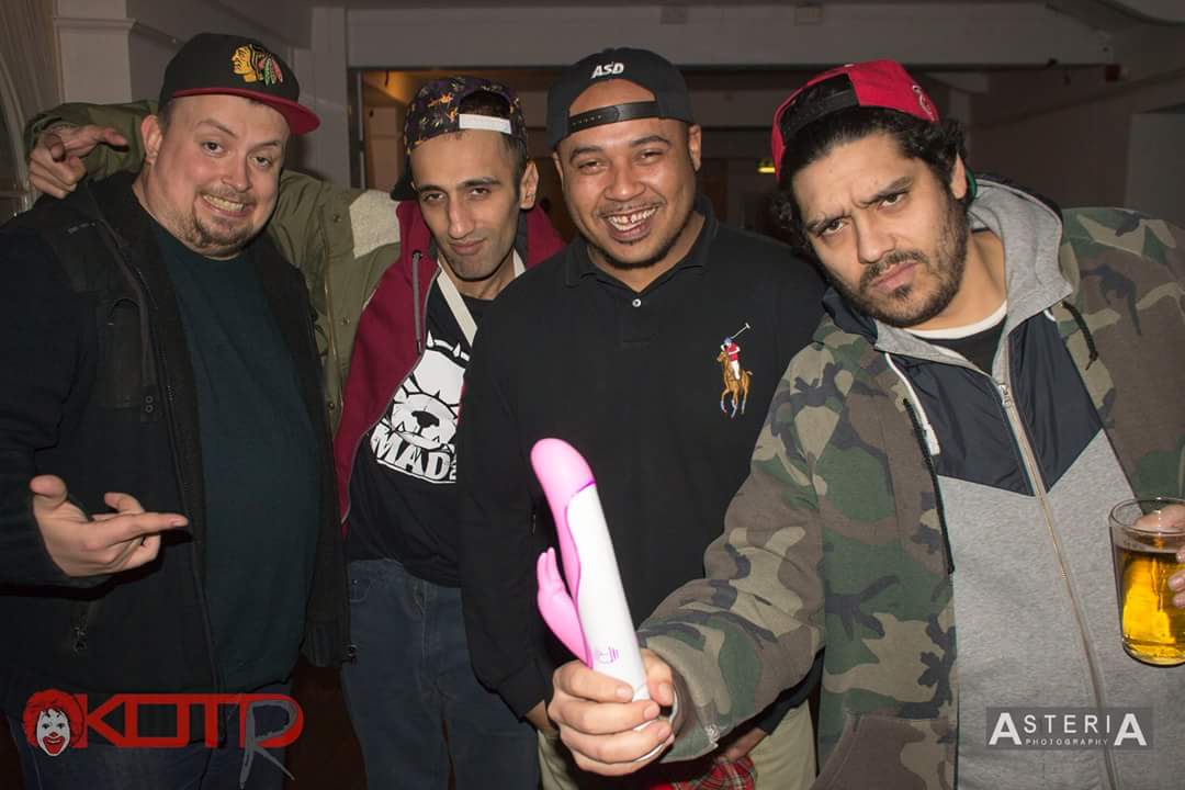 AmithBassi's tweet photo. @KOTRonalds PissUp NightOut in Taunton 4 RonOfTheDead Road Trip #WaveyNight ShoutOut 2 Every1 who Party Wit Usπβπππ»πΉ https://t.co/lQYdoNMCgH