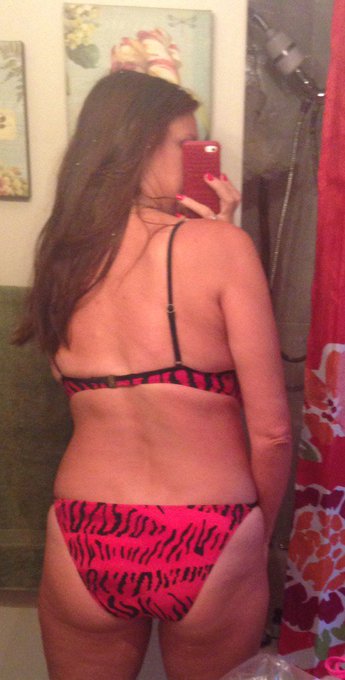 Happy hump day https://t.co/CRS80BXdKl<a href="/tag/tbt"class="tags"><span>#tbt</span></a>