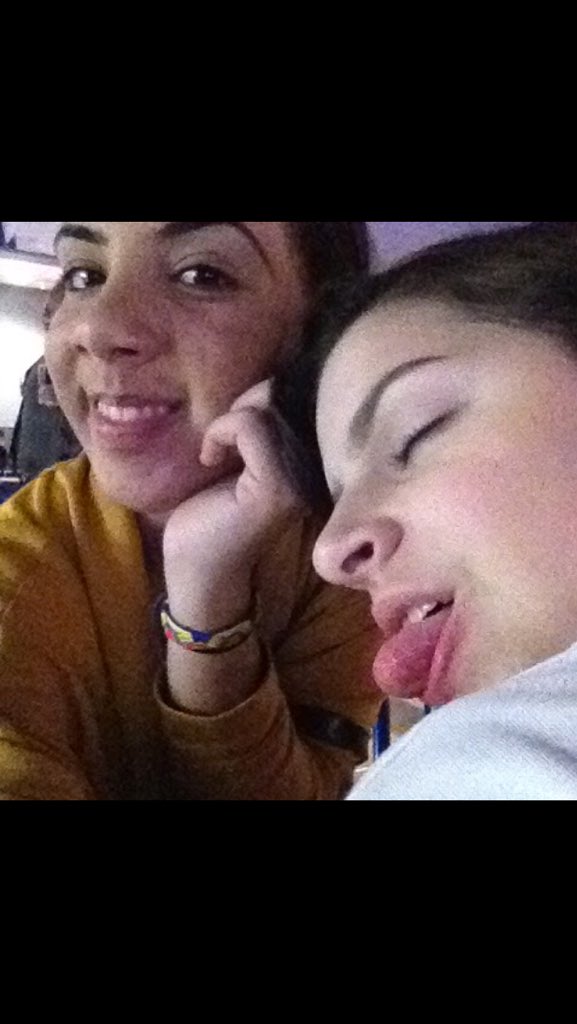 londrabooo's tweet image. #TweetAPictureThatDescribesOurFriendship