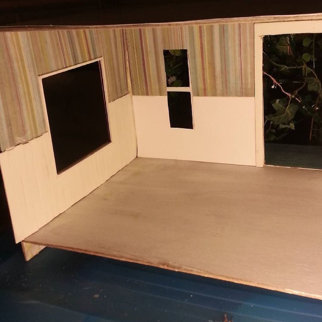 abbeyfloorcare's tweet image. We're moving indoors at #sweetwatershores ! Just need to put in #chairrail, #windowcasing …