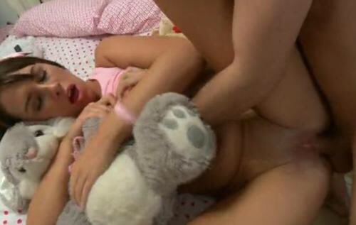 just a lil girl with her daddy 💞 (OMG I WANT THIS)