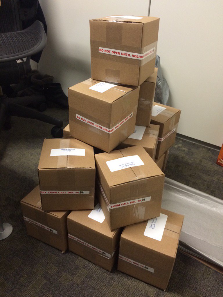 D_NicoleK's tweet photo. Holiday season, campus style! Our recruiters across Canada will be receiving this soon! #whatsinthebox #campuslove https://t.co/uNLlYxUWM3