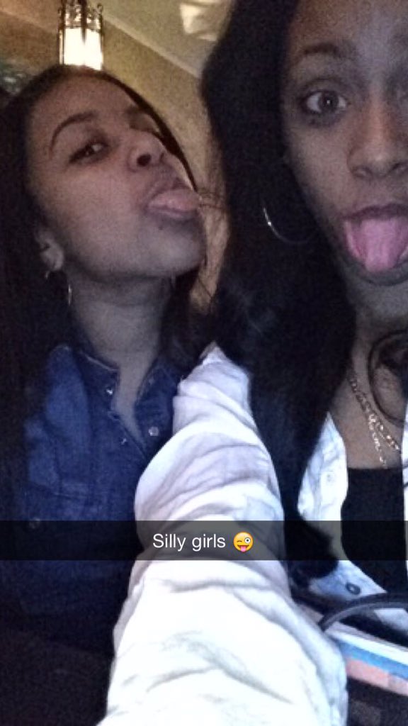 Kisses4Tay's tweet photo. Happyyyyyy fucking birthday to my baby tho @Bentleyy23 #MyRydaa #ShawtyBeReadyToFuckShitUp #ILoveYouBaby #Ganggg https://t.co/95RRX32psF