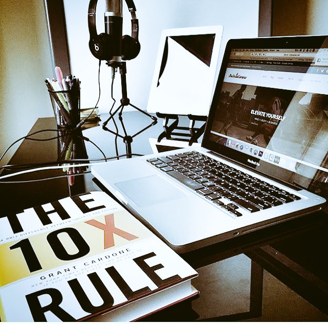 CapitalFxTrade's tweet photo. Traveling set up 👌🏻🇺🇸 https://t.co/psa7AF9bFZ