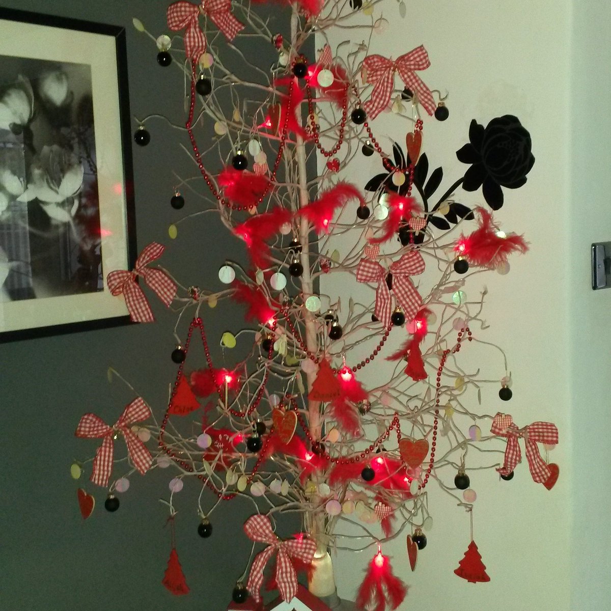 suzanne1972mcfc's tweet photo. @gregson9 it's beginning to look alot like Christmas #tree1 #tree2 #gregsons https://t.co/Il5DwApLtB