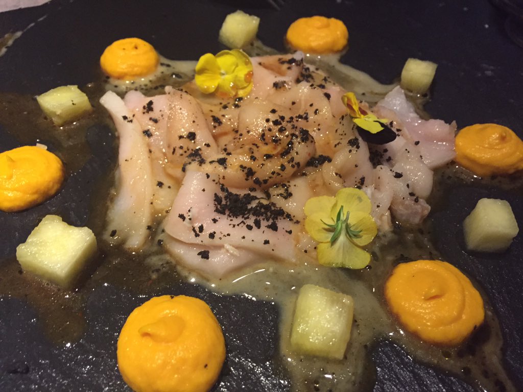 Los días chulos hay que terminarlos brindando con la gastronomía más #canalla de Madrid en <a href="/Charlie_Champag/">Charlie Champagne</a> :D