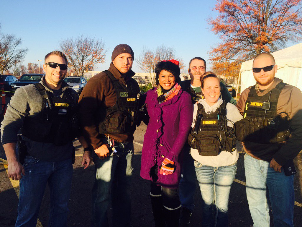 Thanks to the men and lady of the <a href="/ShelbyTNSheriff/">ShelbyTNSheriff</a> !  The deputies made a great donation &amp; I was deputized ;)