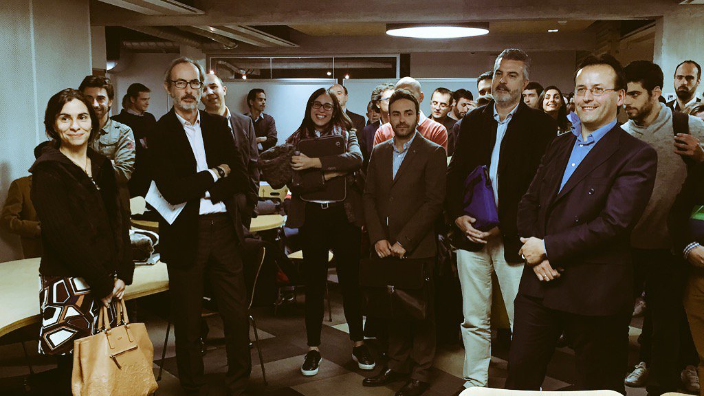 ivangciaberjano's tweet photo. Finanziaconnect reúne a 50 startups y 25 en el jurado en en Area 31 del IE Business School. https://t.co/HbDlLuWfBq