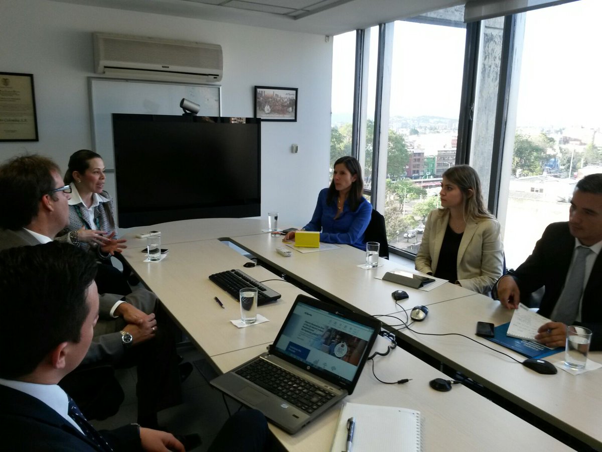 Vice <a href="/MarianaSarastiM/">Mariana Sarasti M</a> en <a href="/AtentoColombia/">Atento Colombia</a>, empresa sector servicios, analizando obstáculos a las exportaciones