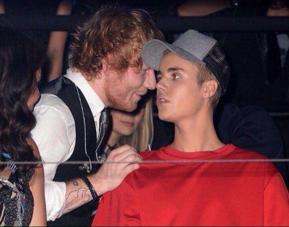 thefemaleboook's tweet photo. when your friend tells you some hot gossip about that bitch you hate https://t.co/ENyF1AqHaF