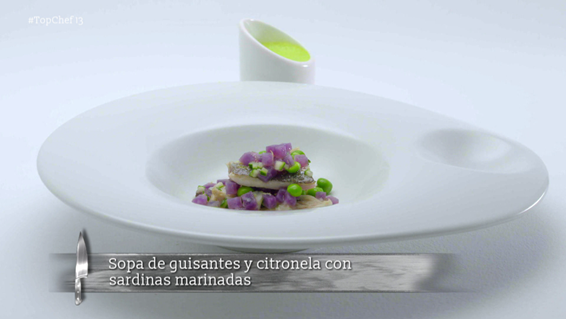 sylviaime's tweet photo. "@TopChefA3 Sopa de guisantes y citronela con sardinas marinadas es la apuesta de @MarcelTopChef #TopChef13 https://t.co/YJOmBMyTjg"pintaca
