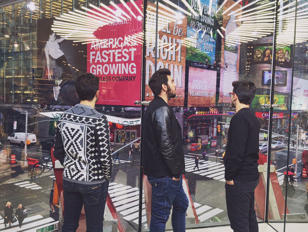 _ilvolovers's tweet photo. By@ilvolo: Winter in New York #ilvolo #NYC https://t.co/WFKFeVrQug"