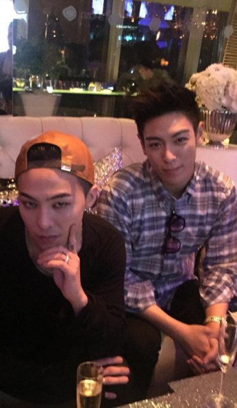 cumiwhm's tweet photo. Wife and husband 💞 https://t.co/NrXPQk9aTf