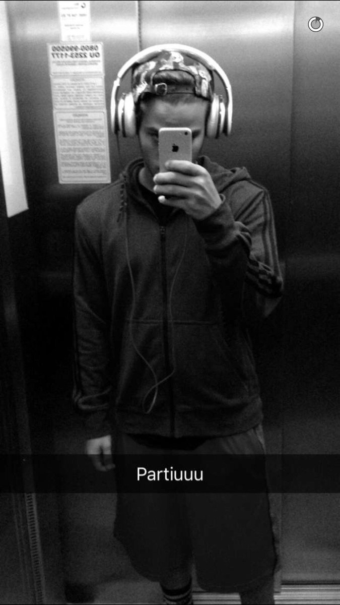 JonathanCBrasil's tweet photo. Últimas atualizações do Jonathan no SnapChat. https://t.co/s6Cf4WFAl2