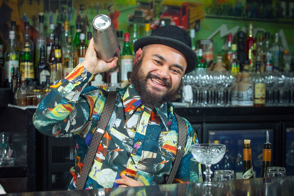 RoxyCinemaNZ's tweet photo. Xmas Cocktails with Ray tonight @CocoattheRoxy at 6:30pm! $30 tickets include free tasters and the presentation! https://t.co/LJ4AC23F82
