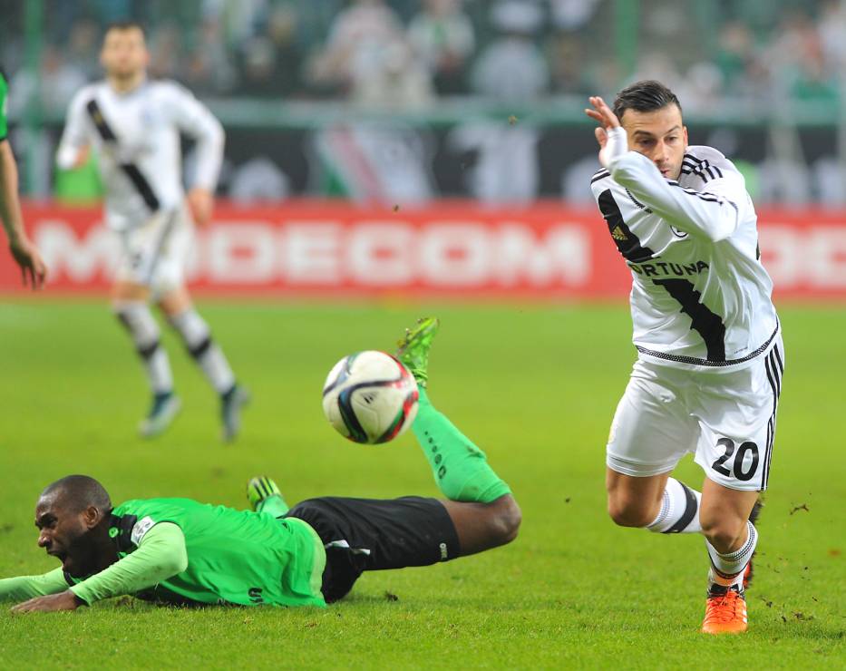 Trichkovski runs away from his marker