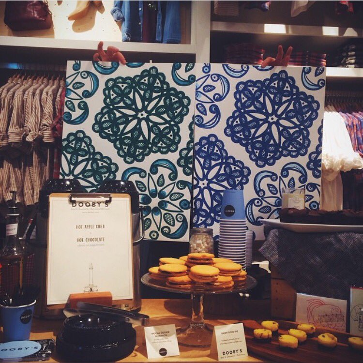 RadicaTextiles's tweet photo. Guys! @doobysbmore is here w me at @madewell1937 w FREE FOOD til 8! It's worth braving the rain. Photo: @doobysbmore https://t.co/LoMCHs4VxB