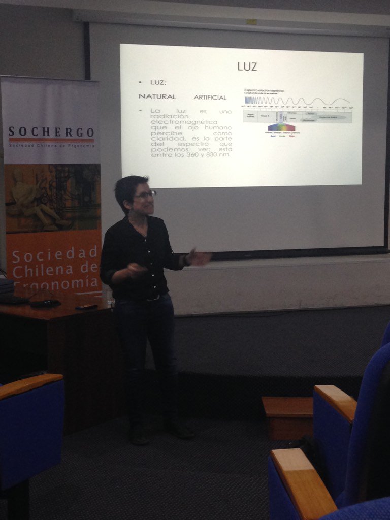 Love2Light_'s tweet photo. Exponiendo en Simposio "Ergonomía para las Organizaciones" Universidad de Santiago. @usach https://t.co/xVT8YcI2wp
