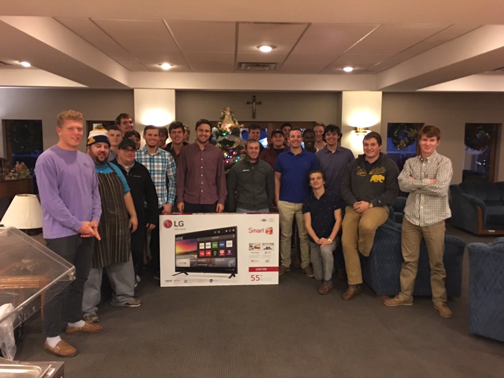 mychefwifelife's tweet photo. Congratulations to @PhiKapKSU for winning the #flashbrunch! @GreekHouseChefs @KStateGreekLife #bestfedgreeks https://t.co/T83kJDANHj