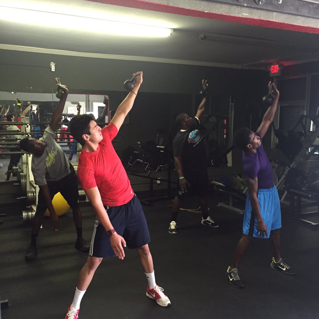 FSperformHTX's tweet image. #WinterPerformanceCamp #traintoperform #FSPElite