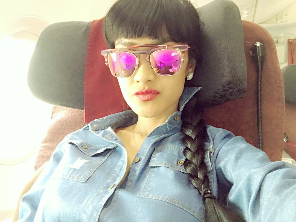 juliaperrez's tweet photo. Otw to my makassar 👚 by JP denim super bintang https://t.co/HjOnjQqZ9g
