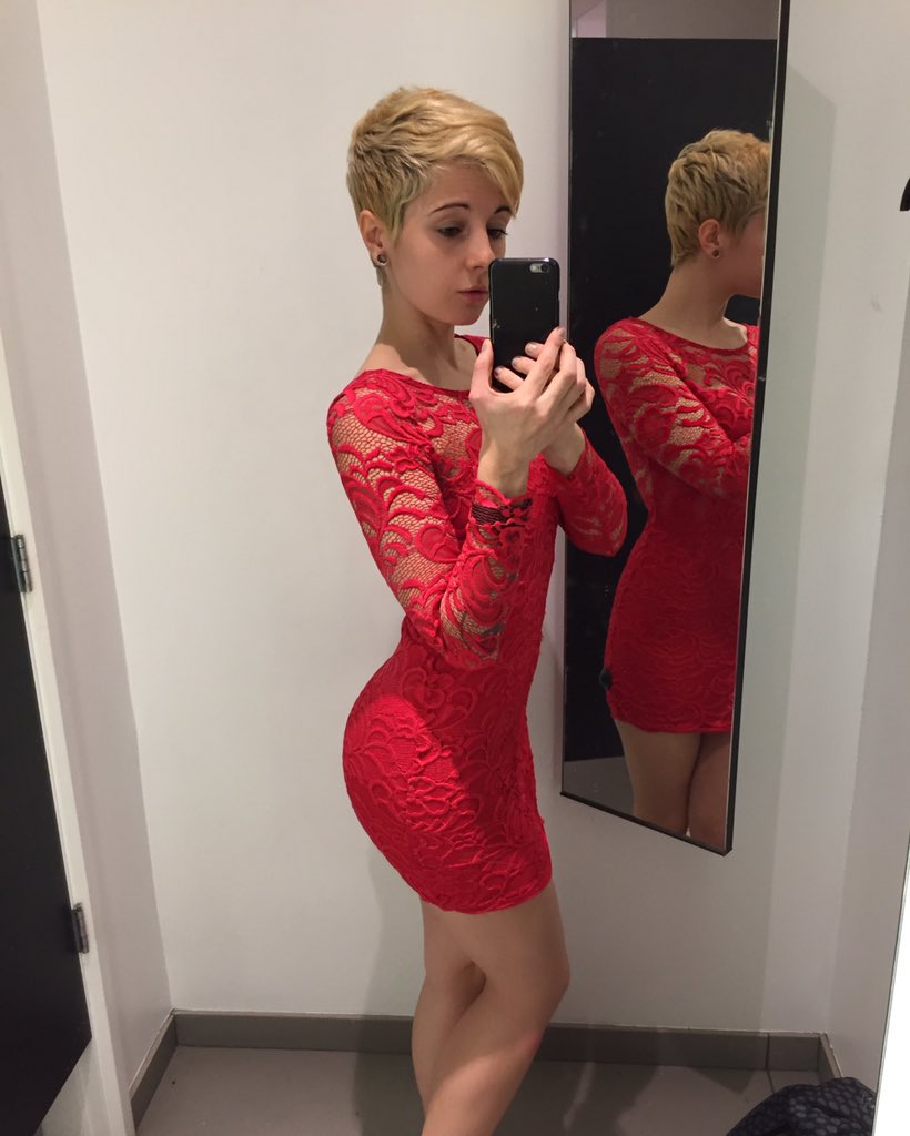 jesjpg's tweet photo. fell in love with a dress and myself today https://t.co/tL3kVaQYff