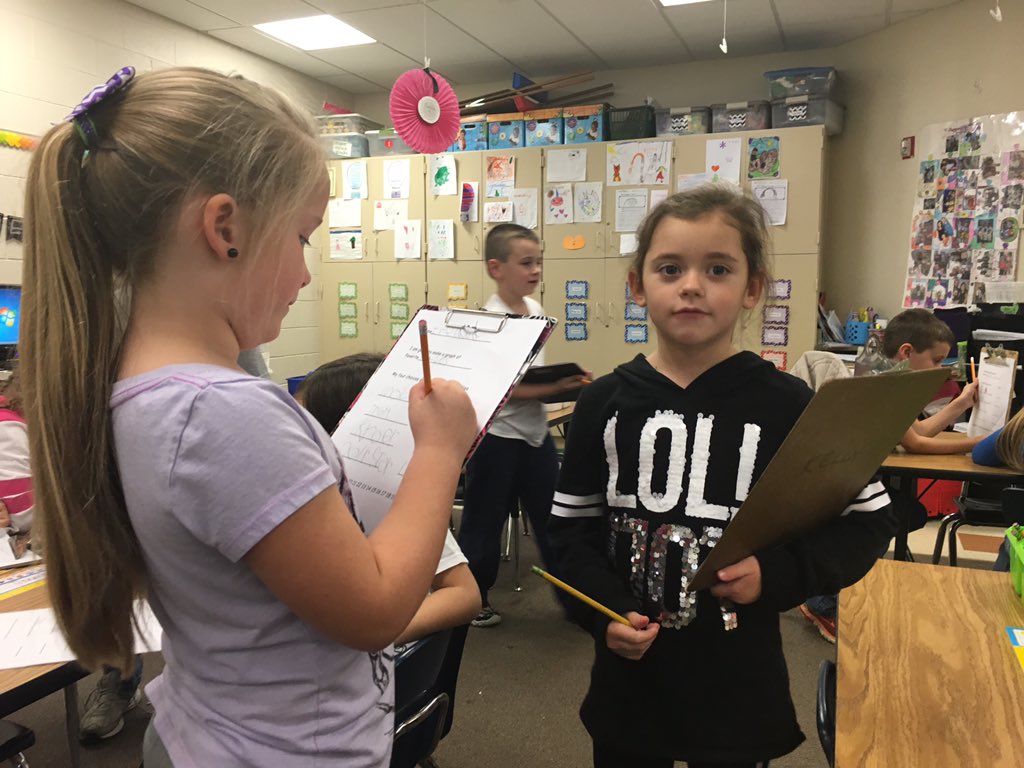 seegertsclass's tweet photo. We made our own surveys &amp; collected data.We then graphed the data &amp; will share our findings tomorrow! https://t.co/bVRNignJ91