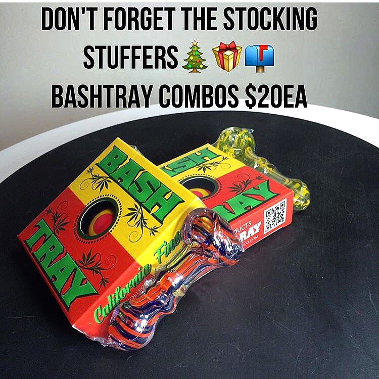 LWTMillans's tweet photo. #Glashtray's great Xmas stuffer FREE SHIPPING in the US only for the month of DECEMBER! 5102398661 or inbox https://t.co/YKJOo8bXzd