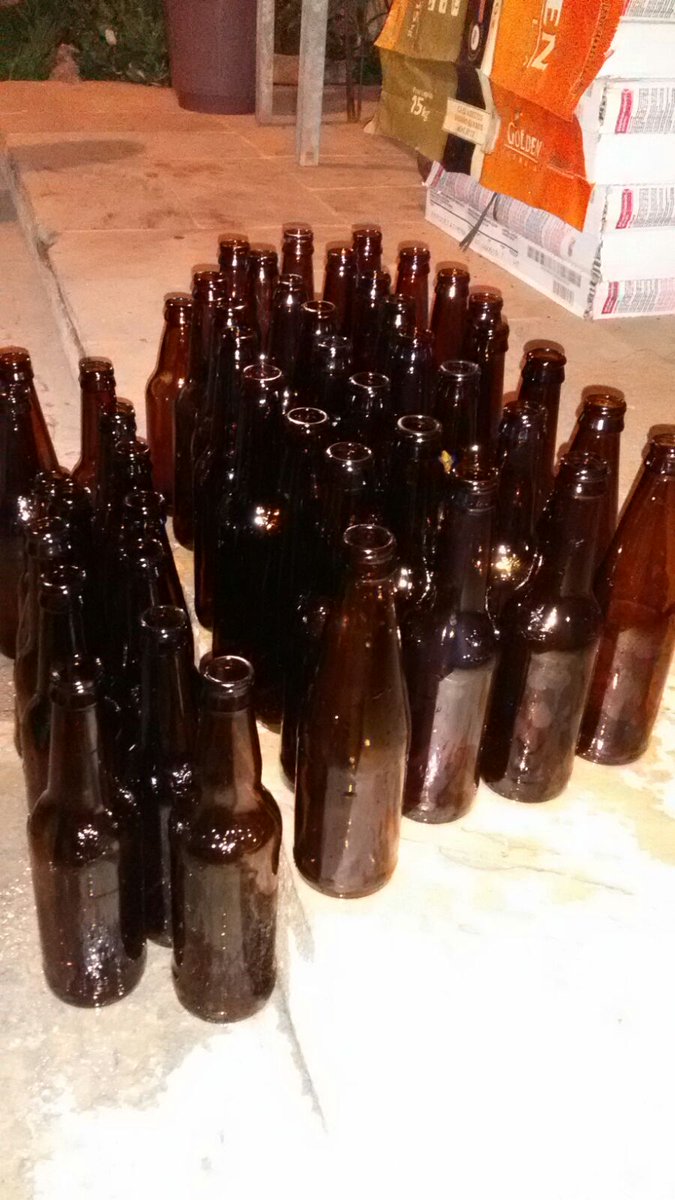 cervaDuDon's tweet photo. De banho tomado, esperando o envase!!
#DuDon
#homebrew https://t.co/uBRhTB3Ge6