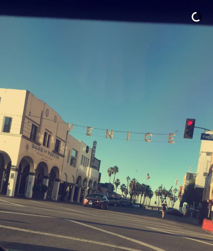 Sometimes I feel artsy... Follow me on snapchat  realjamesmaslow  Vía jamesmaslow