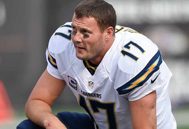 Hey Philip Rivers:

1) Happy bday
2) Stop having so many kids
3) Lets fuck instead 