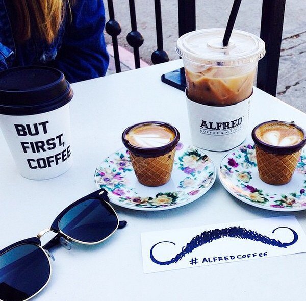 _colourless's tweet photo. AlfredCoffee👄☕️ https://t.co/rSVhYI62pl