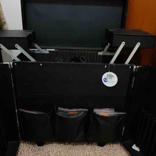 Dapatkan barang bekas berkualitas-ku, Koper Make Up Barang seharga Rp1.200.000 #PreloID prelo.co.id/p/koper-make-u…