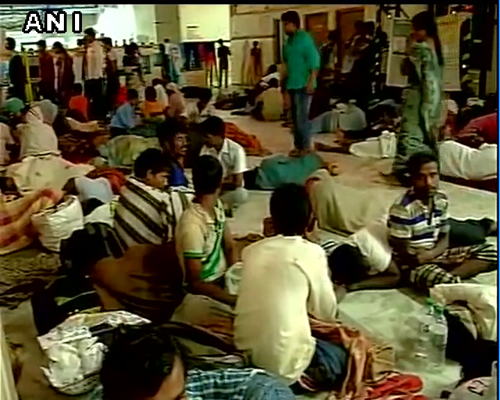 ANI's tweet image. Tambaram railway station turned into a makeshift shelter for stranded passengers (2/12/15) #ChennaiFloods