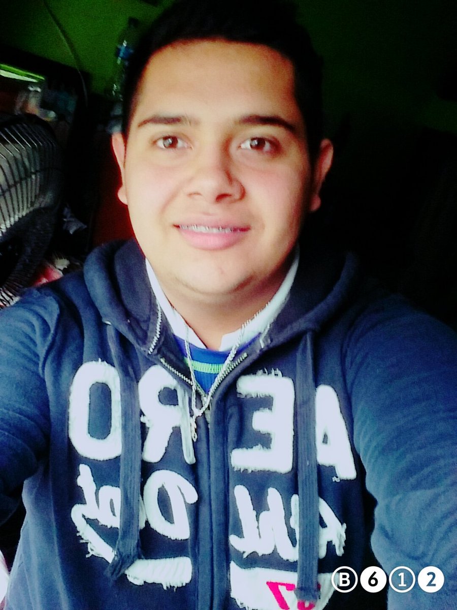 pin0698 tweet picture