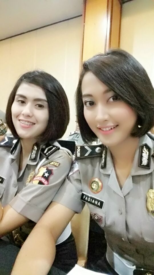 FADIANA93's tweet photo. Hi... selamat pagi semua teman2 😙😙😙 https://t.co/6QyPJBZqCA