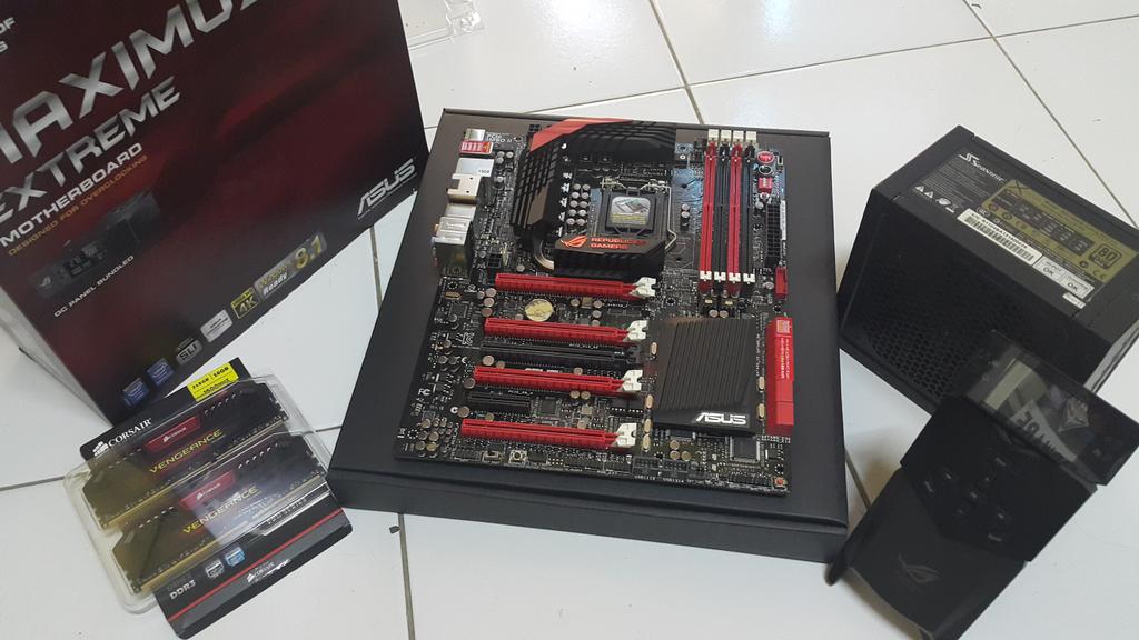 ASTRAI_UA's tweet photo. Alhamdulillah, akhirnya bisa nyicil beli PC desain grafis. Terima kasih atas bantuan para alumni astrai. Luv yu. 😚 https://t.co/IfqfX1tMrZ