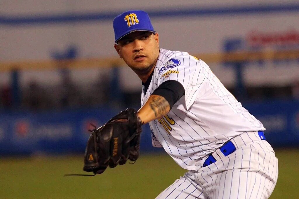 Magallanes_News's tweet photo. Hassan Pena (@HassanP85) consiguió su salvado 18 de la temporada. Simplemente ¡ONFIRE!🔥 https://t.co/0LifFzjMdC