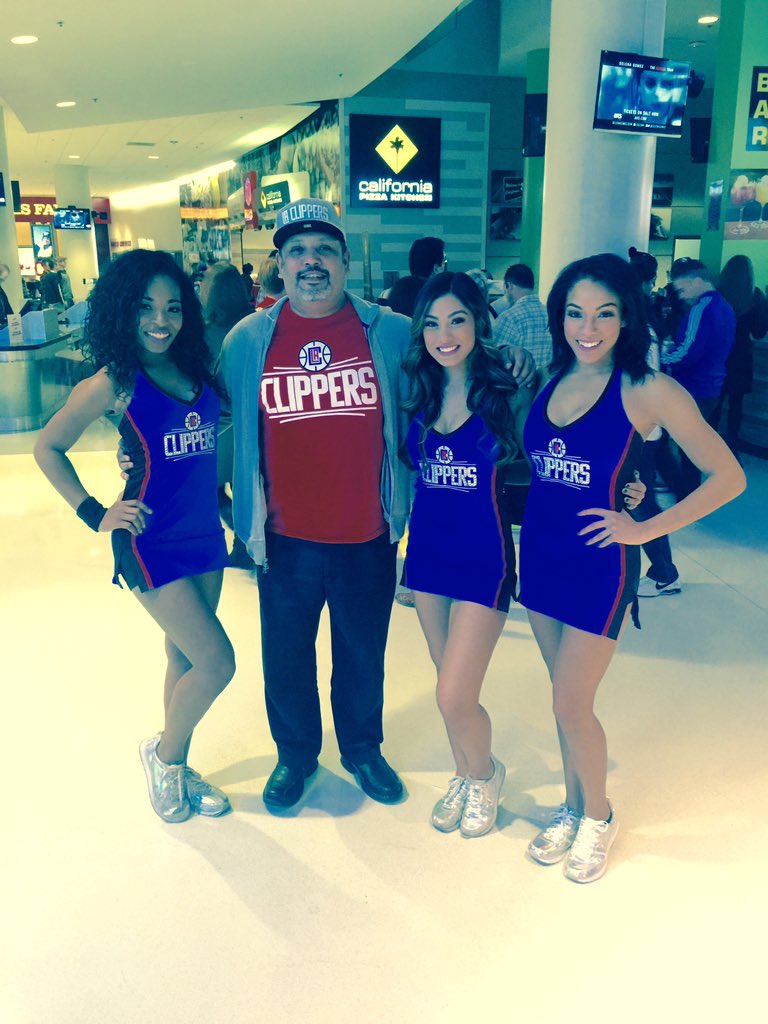 FrankTheGr8's tweet photo. Game time baby. Go Clippers! @clippersmvps @ClippersCentral @LAClippers @LAC__Nation #fordtradeup https://t.co/vuLkSrRXs5