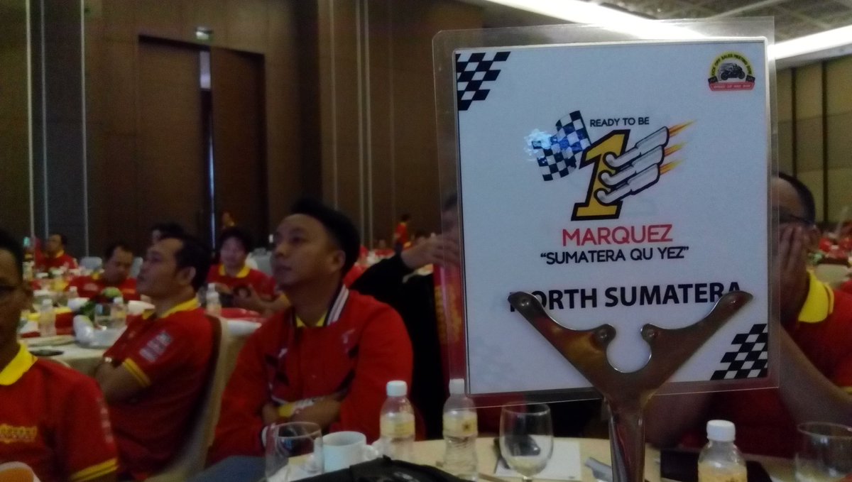 Rievee07's tweet photo. We are SUMATERAAAAA !!!😎😎😎😎
@alexanderrusli @IndosatOoredoo #speedupandwin https://t.co/MAAbvzfbaN