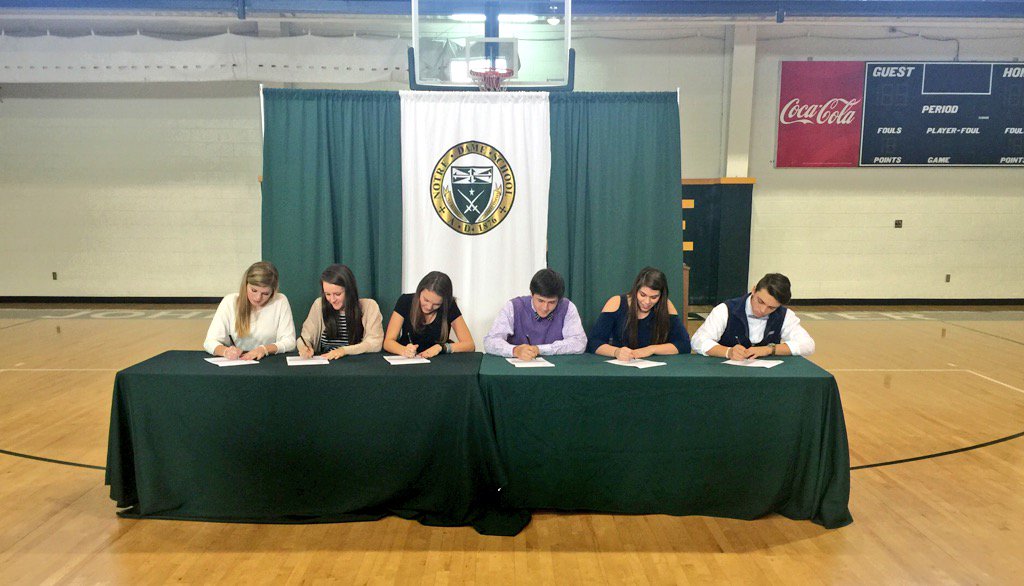 kaylees26's tweet photo. Blessed and honored to officially be a railslitter💙💙💙💙 https://t.co/TnZ5mRSWgi
