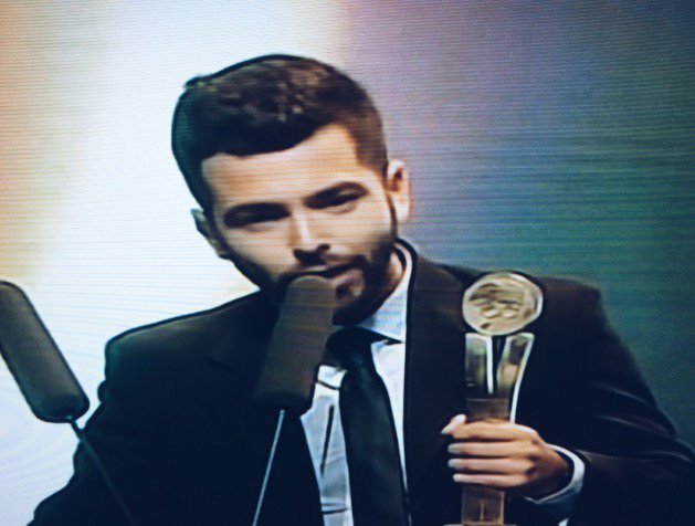LLaprida's tweet photo. Felicitaciones @CaseroNazareno !!! un personaje como los hay pocos!! #PremiosTato2015 https://t.co/2kSf1g5nCV
