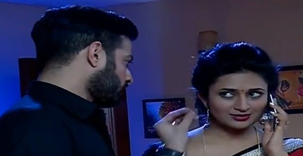 Sweetu07's tweet photo. #DivAnMoments #CheekPulling 😉😍 https://t.co/eXvudqSfhw