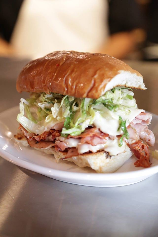 NuvoIndy's tweet photo. If you’re shopping on 86th or 82nd Street, use this guide to find the best bite to eat. https://t.co/XpAO5q45LF https://t.co/ji5thkvRIR
