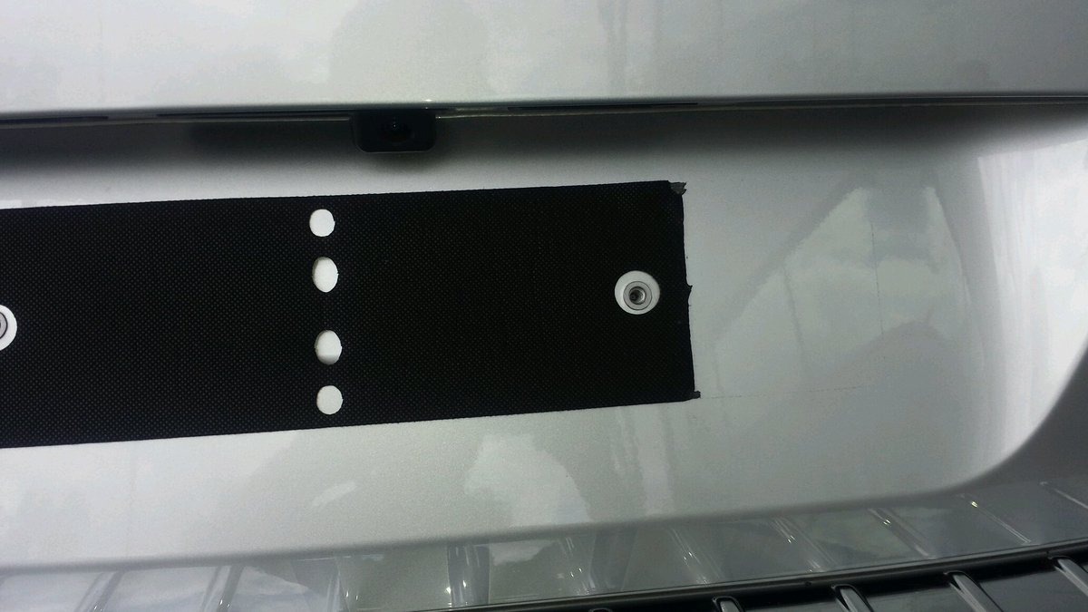 Ben_427's tweet photo. Please stop putting these on. Near impossible to remove to fit Australian domestic market plates on! https://t.co/adjK6e4xM2