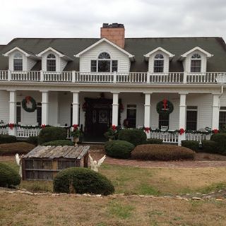 GlobalGlory's tweet photo. 🎄https://t.co/INqkQqxfl8 Paint Rock, TN #tennessee #christmas #christmasdeals #12dealsofchristmas #whitestoneinn https://t.co/Rab2r86PeP